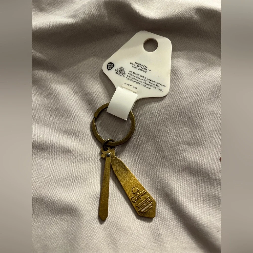 Warner Bros. Harry Potter Yellow Tie Hufflepuff Keychain